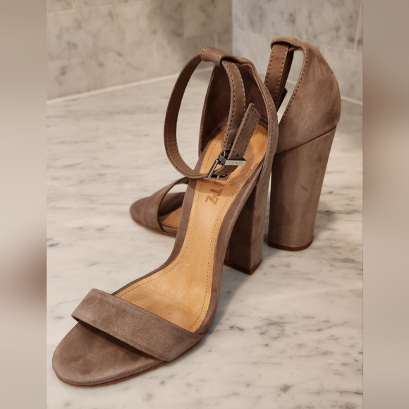 Schutz Enida Block Heel Sandal - 4" - Picture 3 of 6